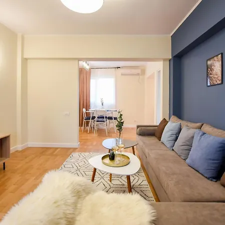 City Living At Its Best - Spacious 2 Bedroom Apartment On Calea Victoriei Bucarest Extérieur photo