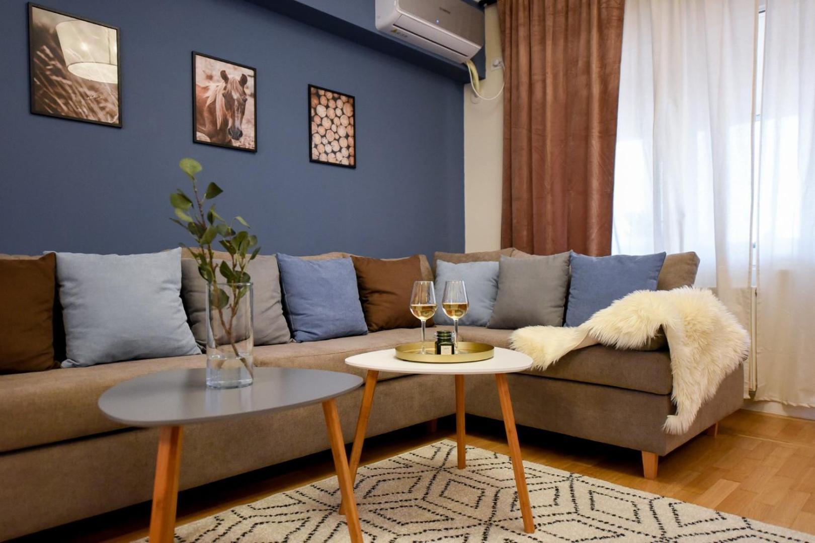 Living At Its - Spacious 2 Bedroom On Calea Victoriei Bucarest